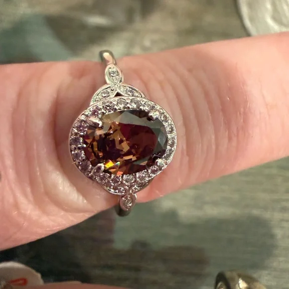 6 Bomb Party rings (size 8,9,10) - Picture 5 of 7